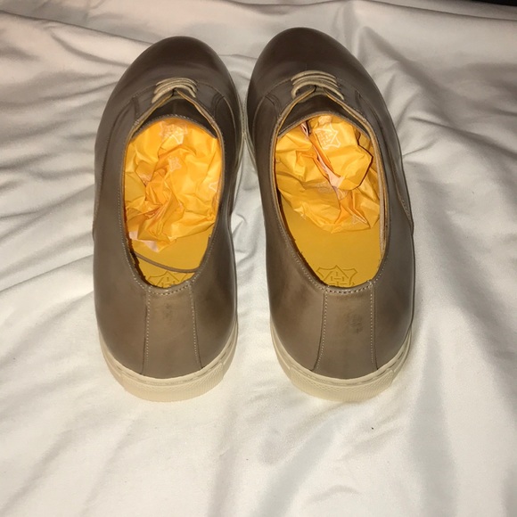 Undandy Dress Sneakers Tan Leather New shoes 11.5 - Picture 3 of 4